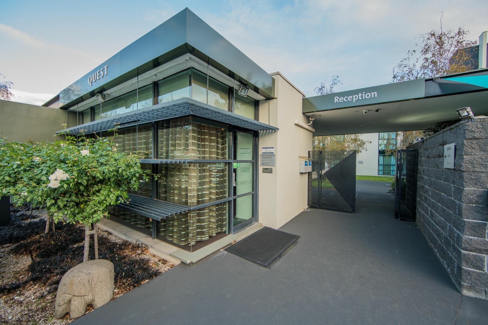 Quest Flemington Aparthotel Melbourne Bagian luar foto